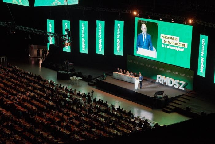 Stafia iredentismului la Congresul UDMR